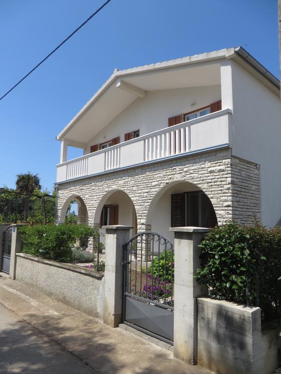 Filipovic Apartments With Pool 比奥格勒·纳·莫鲁 外观 照片