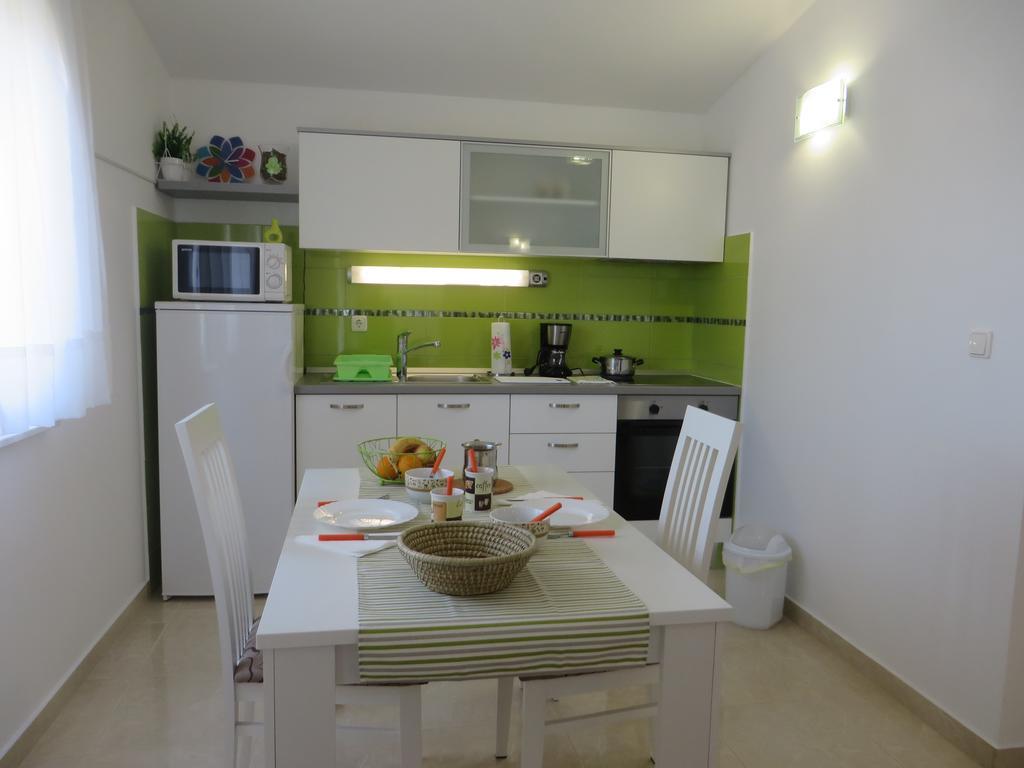 Filipovic Apartments With Pool 比奥格勒·纳·莫鲁 外观 照片