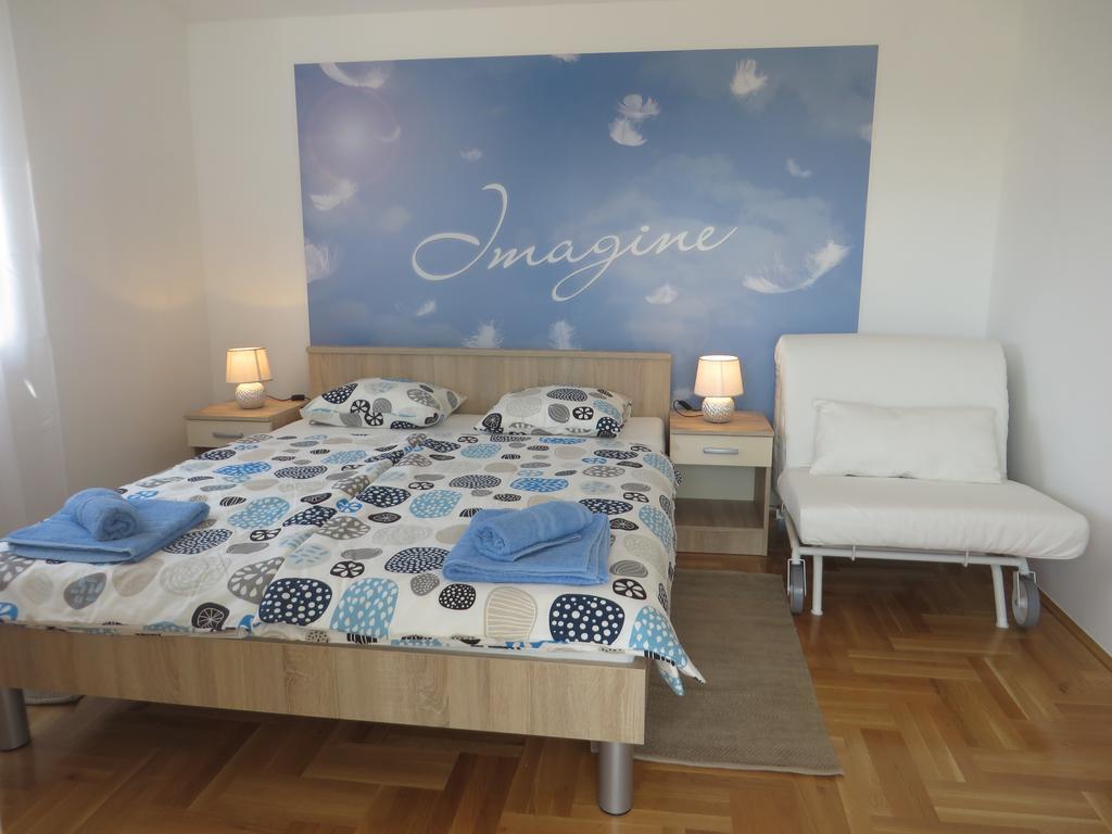 Filipovic Apartments With Pool 比奥格勒·纳·莫鲁 外观 照片