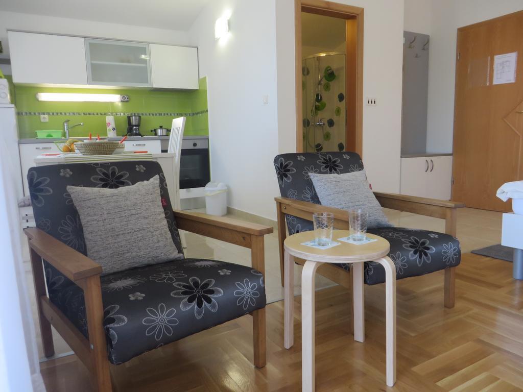 Filipovic Apartments With Pool 比奥格勒·纳·莫鲁 外观 照片