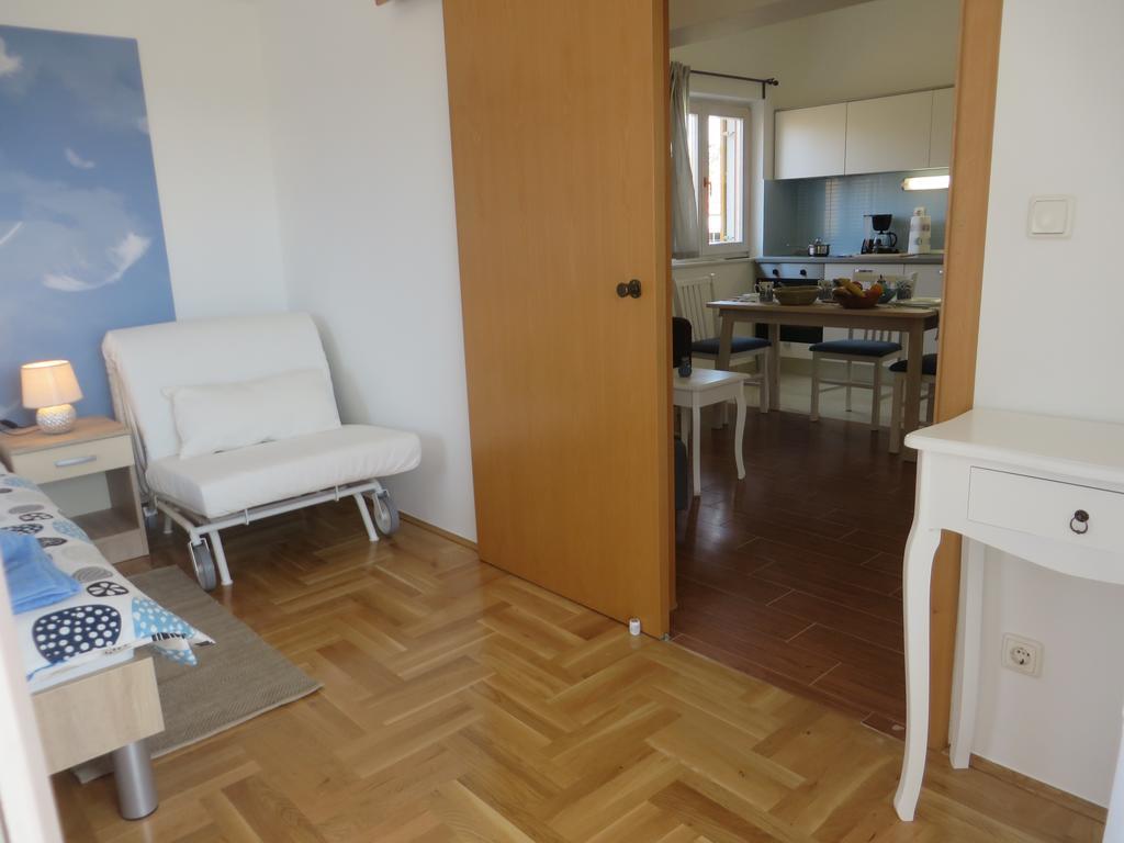 Filipovic Apartments With Pool 比奥格勒·纳·莫鲁 外观 照片