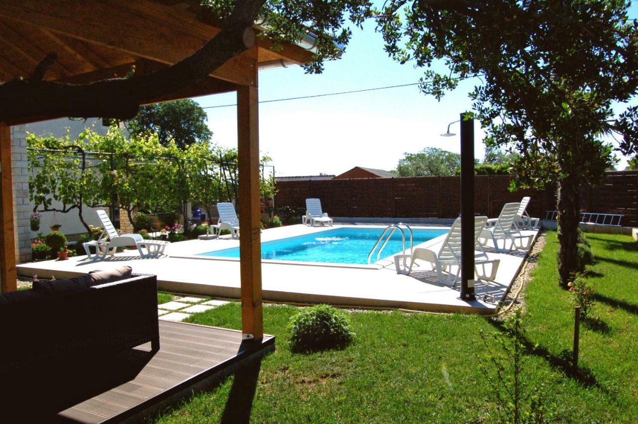 Filipovic Apartments With Pool 比奥格勒·纳·莫鲁 外观 照片