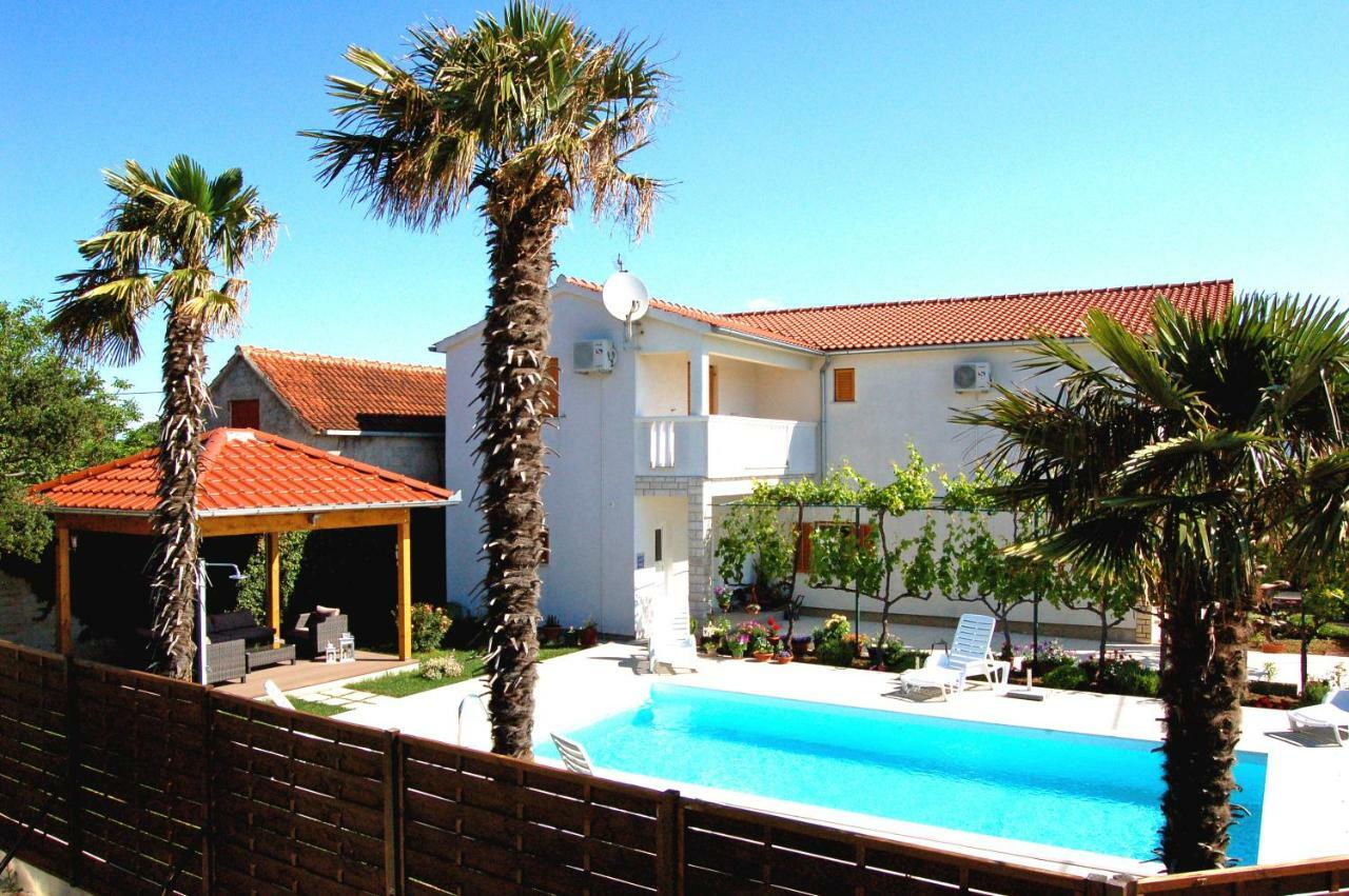 Filipovic Apartments With Pool 比奥格勒·纳·莫鲁 外观 照片